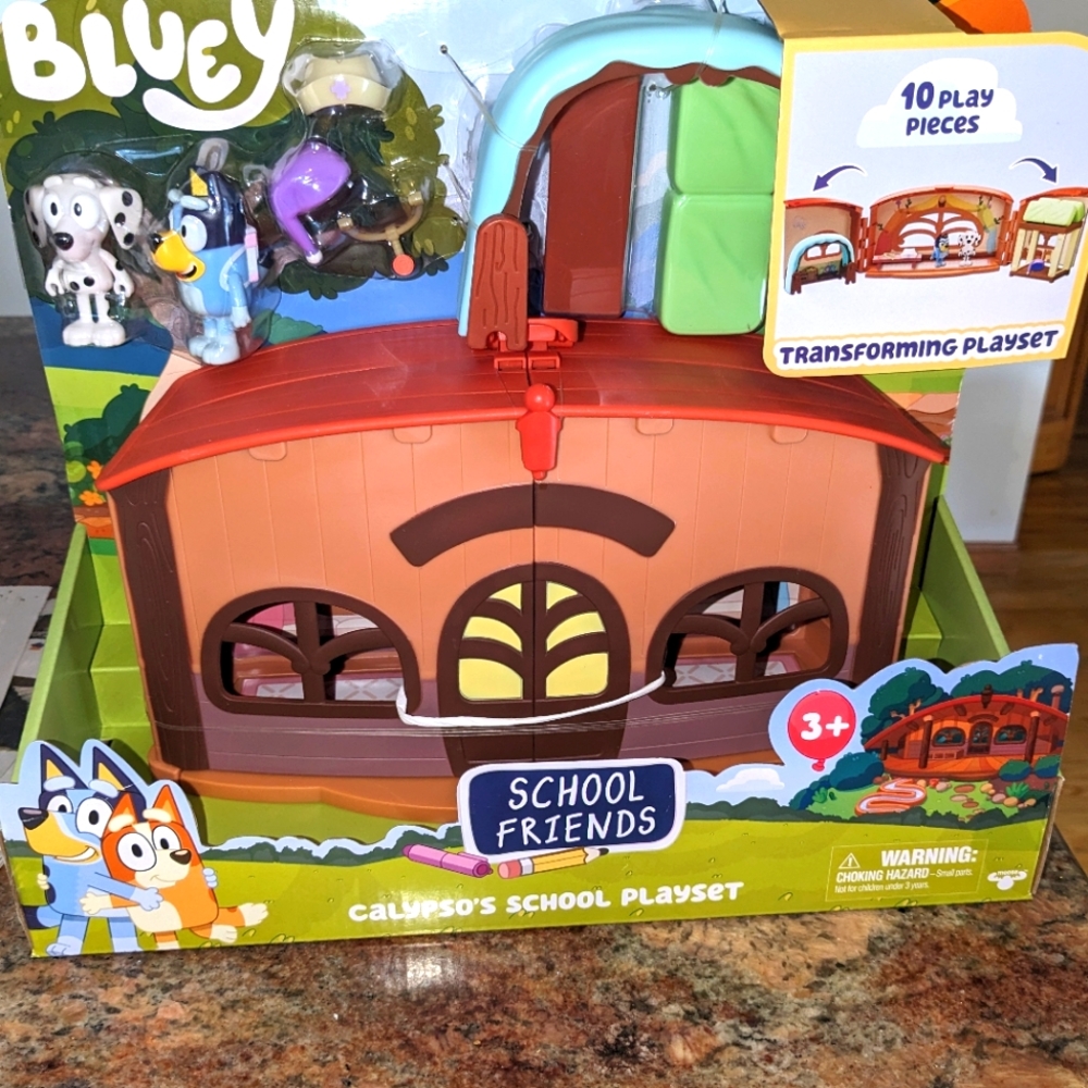Bluey toy school house